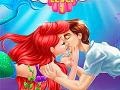 Тоглоом Ariel And Prince Underwater Kissing